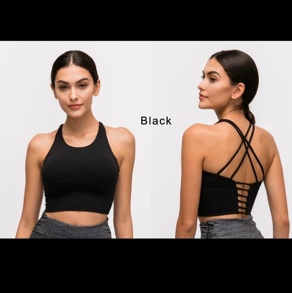 YOGA BRA - NO BRANDING -  SIZE M - NWOT